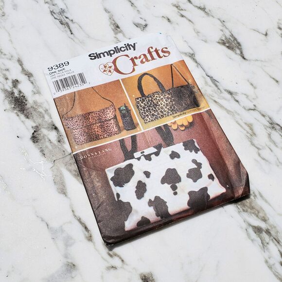 2000s Simplicity Sewing Pattern for Four Fur Bag Patterns - Picture 1 of 2
